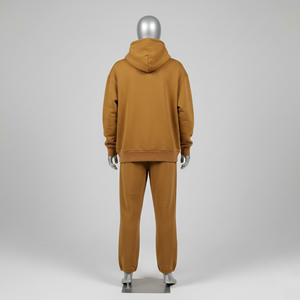 Ensemble de survêtement noir uni pour homme avec logo personnalisé, sweat à capuche zippé et pantalon de jogging, coupe ajustée, pour entraînement et sport - Product Image 4