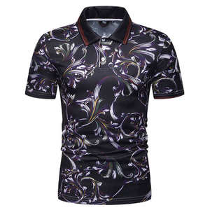 Polo homme slim fit à imprimé floral, manches courtes, décontracté, en polyester tissé respirant, noir avec motifs blancs et violets - Product Image 1