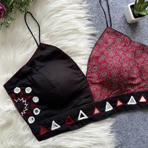 Reversible Ethnic Vintage Quick Dry Crop <b>Blouse</b> Women Black <b>Red</b> Printed Ajrakh Casual Wear India Pakistan Style Regular Fit - Product Image 3