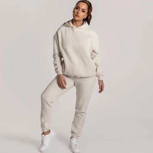 Conjunto Deportivo de Dos Piezas para Mujer, Sudadera con Capucha Extra Grande Color Crema, Pantalones Deportivos, Ropa Casual de Felpa, Ropa Deportiva - Product Image 1