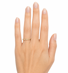 Bague Éternité en Or Massif 18K avec Diamant de Laboratoire Rond Délicat, Design Floral Unique, Moissanite et Coquillage Marin, pour Mariage - Product Image 5