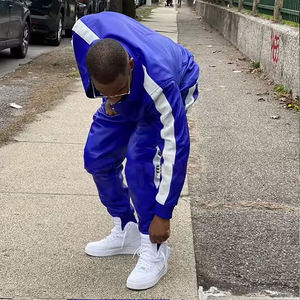 Ensemble de survêtement en cuir imprimé de qualité supérieure, unisexe, avec logo personnalisé, veste et pantalon, style streetwear décontracté, service d'échantillons OEM ODM en usine - Product Image 4