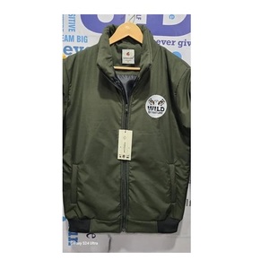 Chaqueta Estilo Verde Oliva de Calidad de Exportación con Múltiples Bolsillos para Camping, Senderismo y Trabajo, Disponible para la Venta - Product Image 1