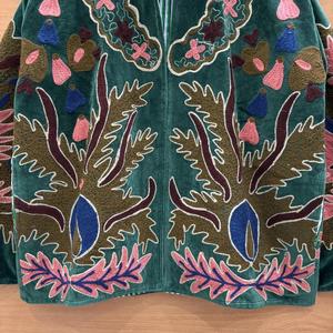 Chaqueta Corta Tradicional Boho Floral Colorida para Mujer, Hecha a Mano, Étnica, de Lujo, Bordada con Diseño Suzani, Tejida, 100% Algodón, Ecológica - Product Image 4