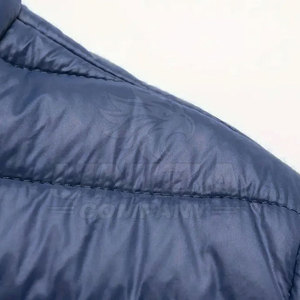 Blouson matelassé chaud, respirant et confortable pour homme, col montant, logo personnalisable sur le devant, idéal pour les sorties décontractées et la superposition automne/hiver - Product Image 4