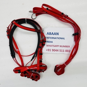 Brida de PVC para Caballo, Martingala Ajustable, Acolchada, Duradera, Ligera, Impermeable, con Herrajes Resistentes al Óxido, para Equitación - Product Image 1