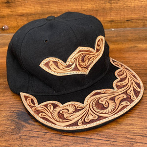 Gorras de camionero de cuero labrado a mano personalizadas a la moda al por mayor, gorras de camionero de cuero genuino de alta calidad personalizadas para hombres y mujeres - Product Image 3