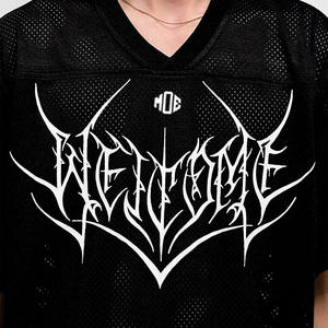 Camiseta Deportiva Ligera con Diseño Gráfico de Fútbol Americano, Cuello en V, Estilo Urbano, Personalizable al por Mayor para Hombre, Servicios OEM - Product Image 2