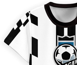 Tenue de football complète pour enfants - Maillot et short rayés blancs et noirs sublimés, impression par transfert thermique 100% polyester - Product Image 5