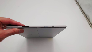 Surface Pro7 มือสอง รุ่นที่ 11 แรม 8GB SSD 128GB หน้าจอ 12.3 นิ้ว ระบบปฏิบัติการ Windows 11 ชิปประมวลผล Core i5 แบบ 2in1 คุณภาพเยี่ยม ราคาคุ้มค่า - Product Image 6