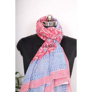 Pañuelo/Sarong de Verano Indio, Elegante Cubrecuerpo de Playa, Tela de Algodón Suave, Estampado Floral a Mano, 1 Pieza, Ecológico para Mujer - Product Image 4