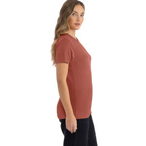 เสื้อยืดคอกลมผู้หญิง Next Level Apparel รุ่นพรีเมียม ทรงพอดีตัว ผลิตจากผ้า CVC น้ำหนักเบา ผสมผสานวัสดุอย่างดี เนื้อผ้านุ่มพิเศษ - Product Image 3