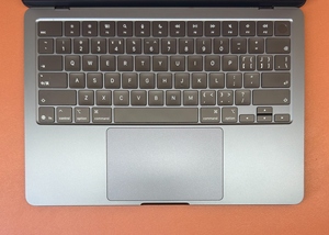 M4 MaBook Air 13.4 Pulgadas 16GB RAM 512GB SSD  OS Grado A+ con Accesorios Originales - Product Image 5
