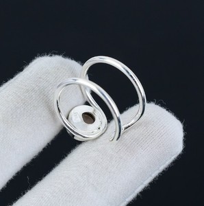 Anillo Ajustable de Plata de Ley 925 con Bisel de Cuarzo Rosa Natural, Hecho a Mano, con Gema Rosa, para Boda - Product Image 4