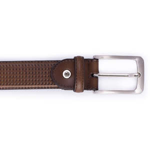 Cinturón de Cuero Genuino de Vaca Estilo Vintage Oldtown Inspirado en la Tradición con Hebilla de Aleación Ironhide Buckshot - Product Image 5