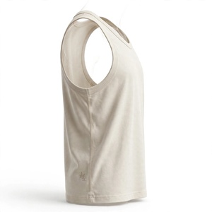 เสื้อกล้ามคอกลมแขนกุดผู้ชาย สีพื้น ผ้าฝ้ายระบายอากาศ ใส่สบายๆ - Product Image 6