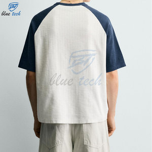 Camiseta de algodón para hombre Blue Tech, manga corta, cuello redondo, ribete en contraste, estampado de personajes, estilo casual, jersey de punto. - Product Image 3