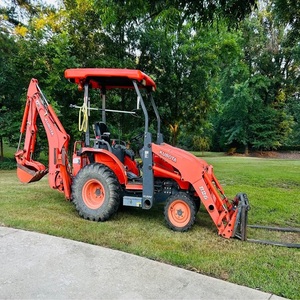 Tractor Kubota B26 TLB 4x4 con cargador frontal y retroexcavadora |   Tractor Agrícola Compacto de 55 HP, Tractor Subcompacto - Product Image 1