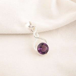Pendentif en améthyste violette, argent sterling 925, pierre précieuse facettée, bijoux faits à la main, vintage, cadeau pour femme, fiançailles, mariage, fête - Product Image 3
