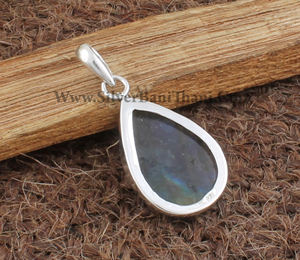 Pendentif rectangulaire vintage en labradorite naturelle, argent sterling 925 plaqué platine, serti clos, pierre précieuse à reflets bleus, collier - Product Image 3