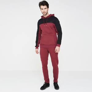 Ensemble de survêtement pour homme respirant et personnalisé, de qualité supérieure, tendance, style streetwear, vente en gros 2026 - Product Image 1
