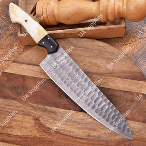 Couteau de chef professionnel en acier Damas forgé à la main, manche en os de chameau, fait main, léger, ambidextre, ergonomique, haute qualité - Product Image 3