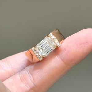 Anillo Solitario de Diamante Cultivado en Laboratorio con Corte Esmeralda de 1.02CT, Oro Sólido de 14K, Regalo para Bodas y Fiestas - Product Image 5