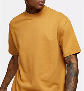 Camiseta de Manga Corta con Cuello Redondo para Hombre, Color Sólido, Corte Regular, Informal, de Algodón Jersey, Color Amarillo Mostaza - Product Image 5