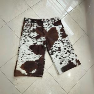 Shorts en cuir de vachette à taille mi-haute avec fermeture élastique, respirants, style décontracté pour femmes - Product Image 3
