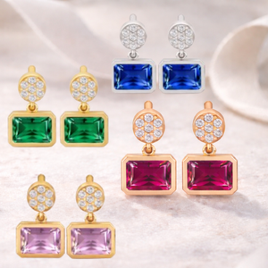 Boucles d'oreilles clous en or 14 carats avec saphir bleu naturel et diamants, bijoux raffinés pour anniversaire, fête et cadeau - Product Image 1