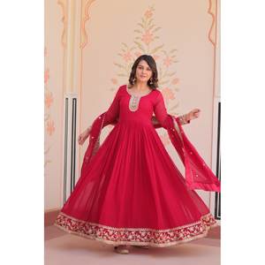 Robe de créateur et magnifique dupatta pour les vêtements de fête indiens et pakistanais - Product Image 6