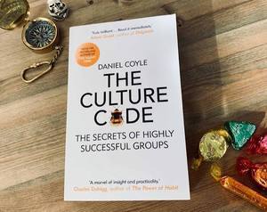 Le Code de la culture, de Daniel Coyle, livre de croissance d'entreprise en anglais, édition brochée - Product Image 1