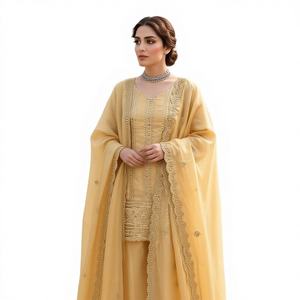 Ensemble Salwar Kameez en soie indienne et pakistanaise, vêtements ethniques élégants pour l'hiver, pour les fêtes et les mariages, pour femmes - Product Image 1