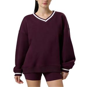 Achetez en gros : Sweat-shirt décontracté en molleton doux pour femme, pull à col roulé confortable pour l'automne avec logo personnalisé sur le devant - Product Image 1