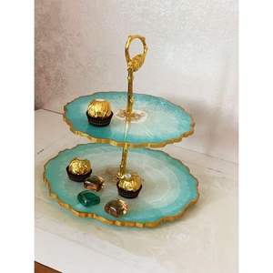 Support à gâteau en résine élégant, vaisselle et décoration de table pour les essentiels de l'organisation de fêtes par RR ENTERPRISES - Product Image 3