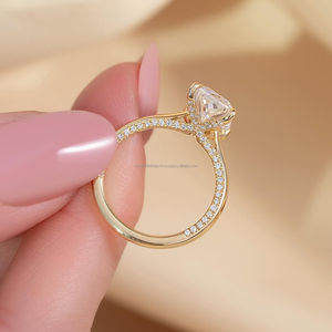 แหวนแต่งงาน/หมั้น อาริน เอเทอร์นิตี้ แบนด์ ประดับเพชรทรงเอเมอรัลด์คัต ผลิตในห้องปฏิบัติการ พร้อมใบรับรอง IGI/GIA ทอง 14k คลาสสิก เครื่องประดับเพชรสร้างในห้องปฏิบัติการ - Product Image 4