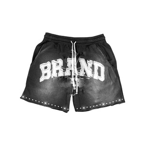 Pantalones cortos de algodón para hombre con lavado ácido, estampado puff, bordado de chenilla, pedrería y logo personalizado. - Product Image 2