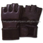 Nouveauté : Gants de grappling MMA en cuir personnalisés à demi-doigts avec évacuation de l'humidité pour l'entraînement unisexe - Product Image 4