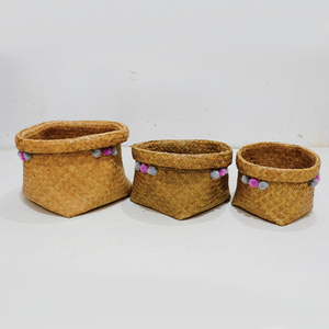 Cesta de Almacenamiento Circular de Hoja de Palma, Diseño Nuevo y Duradero, con Pompones Tejidos, Organizador de Artículos para Escritorio - Product Image 6