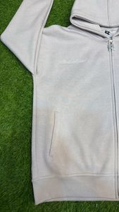 Wholesale Regular Fit Cotton Streetwear Solid Color Men Hoodie Custom Zipper <b>Puller</b> Embroidery Logo Streetwear Hoodie - Product Image 4