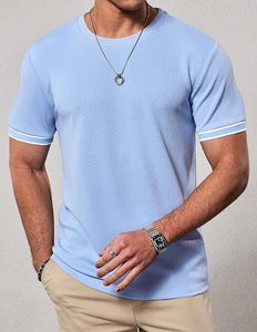 T-shirt en coton bleu clair pour homme, coupe ajustée, col rond, manches courtes, décontracté, tricoté, respirant, couleur unie - Product Image 3