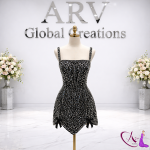 Mini-robe noire à bretelles spaghetti et perles |   Tenue de soirée cocktail moulante de luxe brodée à la main, tenue de créateur haut de gamme, mode premium - Product Image 3