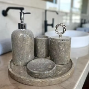 Ensemble d'accessoires de salle de bain de luxe moderne en acier inoxydable et chromé, éco-responsable, le plus vendu, avec symétrie visuelle - Product Image 4