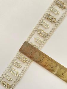 Robes de mariée écologiques modernes avec perles florales et dentelles brodées, artisanat exquis, textiles de luxe, chaussures - Product Image 2