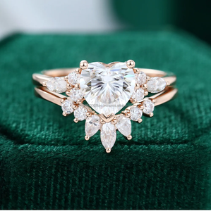 Anillo de compromiso de moissanita en forma de corazón Vintage con pera lateral y diamantes de forma redonda brillante regalo de aniversario joyería fina - Product Image 1