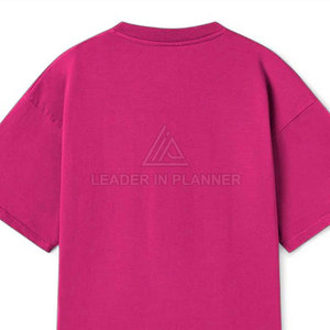 T-shirt tricoté rose uni surdimensionné pour homme à manches courtes, col rond, coupe classique, style uni teint - Product Image 5