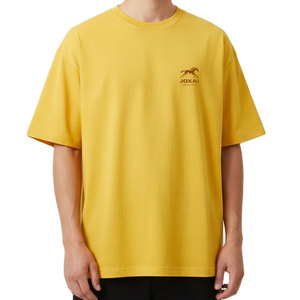 Camiseta Urbana de Estilo Robusto, Diseño Cómodo, Tejido Transpirable y Ligero, Camiseta Robusta para Hombre - Product Image 1
