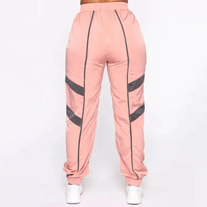 Conjunto deportivo informal de dos piezas para mujer, personalizado al por mayor, tela suave y cómoda para viajes, entrenamiento, gimnasio y estilo activo diario. - Product Image 6