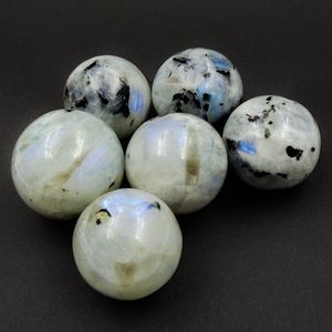 Esfera de piedra lunar arcoíris natural, bola de cristal con destello azul, piedra curativa para Reiki, meditación, energía, decoración, venta al por mayor - Product Image 1