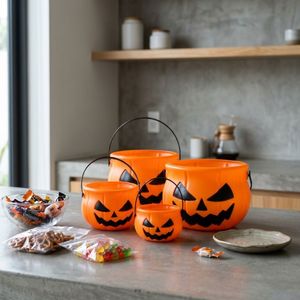 Seau à bonbons en plastique orange en forme de citrouille avec poignée pour Halloween, idéal pour l'emballage de bonbons de la fête de la Toussaint, fabriqué au Vietnam - Product Image 4